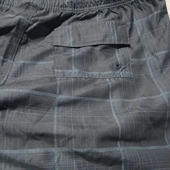 Burnside Mens NWT Shorts. Size XL. - Picture 5 of 9
